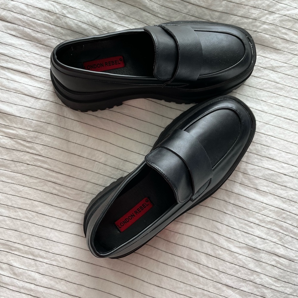Black Chunky Loafers